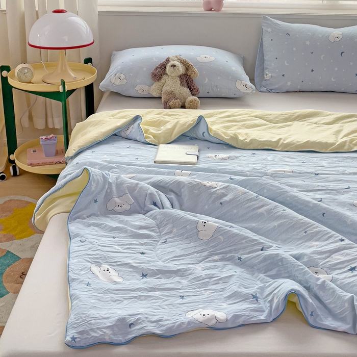 91家纺网 家纺一手货源 找家纺 海岛哥哥 2024新款水洗双层纱超柔单夏被嵌绳款 星空小狗-蓝