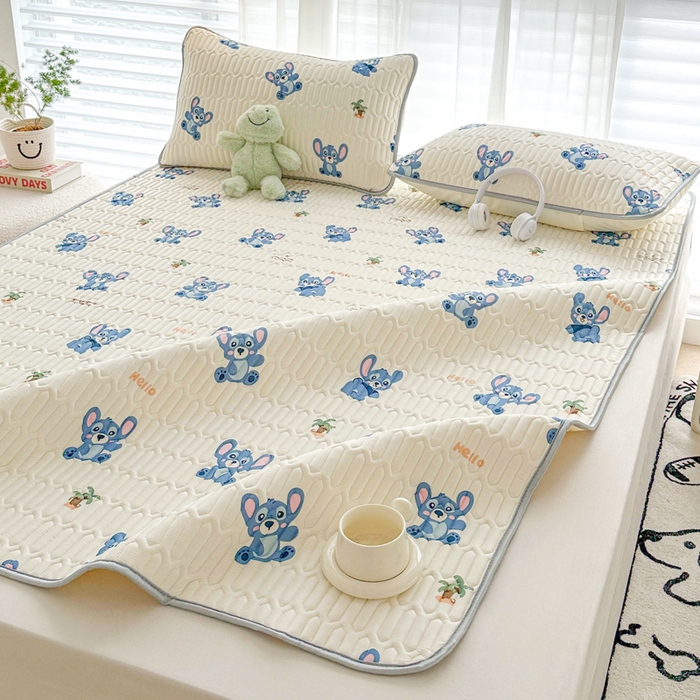 91家纺网 家纺一手货源 找家纺 贝扬思家纺 2024新款BYS凉感丝乳胶凉席 小怪物