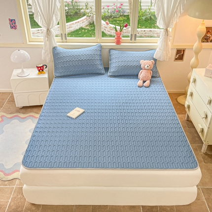 91家纺网 家纺一手货源 找家纺 喜梦缘 2025新款0.5大版卡通乳胶凉席三件套 宾利蓝