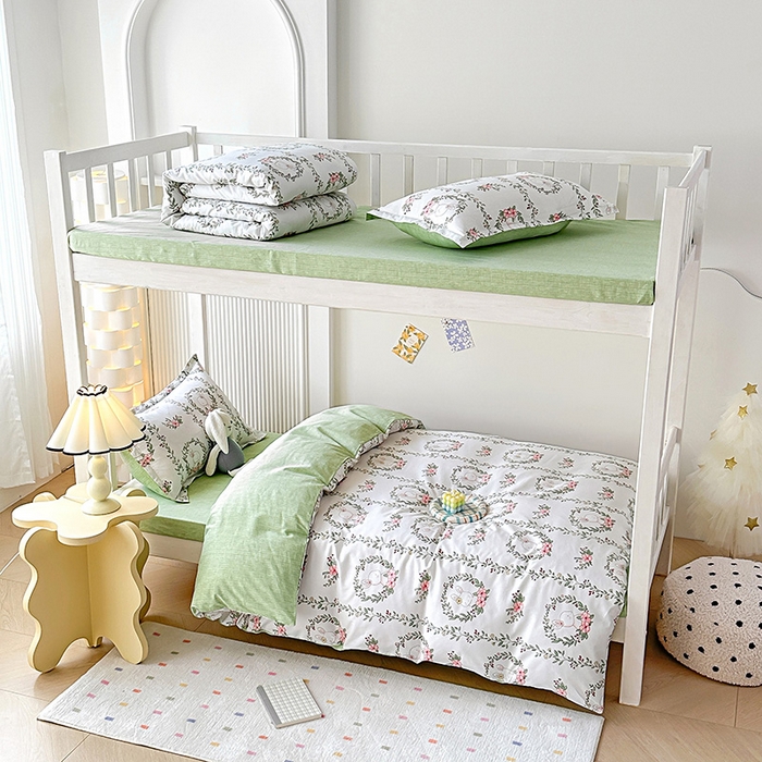 91家纺网 家纺一手货源 找家纺 棉造2023新款13372纯棉学生宿舍上下床套件全棉三件套六件套春风依然