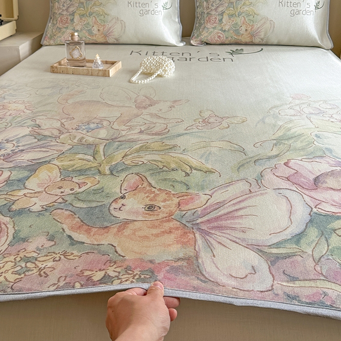 91家纺网 家纺一手货源 找家纺 萝莉家纺 2024新款大版冰丝凉席床席床笠款 小猫咪的花园-平席款 