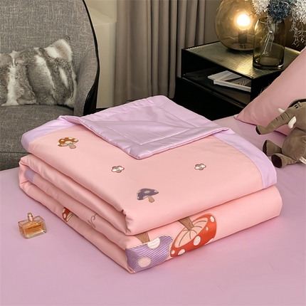 91家纺网 家纺一手货源 找家纺 兄弟坊 2025新款莱赛尔兰精天丝刺绣夏被四件套 小蘑菇-粉玉