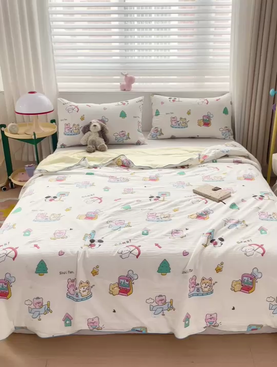 91家纺网 家纺一手货源 找家纺 海岛哥哥 2024新款水洗双层纱超柔单夏被嵌绳款 欢乐园