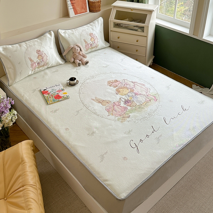 91家纺网 家纺一手货源 找家纺 萝莉家纺 2024新款大版冰丝凉席床席床笠款 去摘蓝莓吧-床笠款