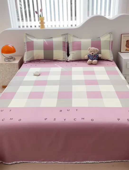 91家纺网 家纺一手货源 找家纺 宜家坊 2024新款鱼骨棉老粗布凉席花边款床单三件套 宜家-粉