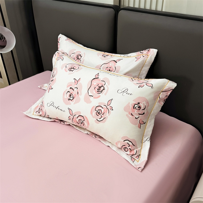 91家纺网 家纺一手货源 找家纺 满羽家纺 2024热款冰丝绸冰豆豆被夏被四件套凉感空调被 浅忆浅粉