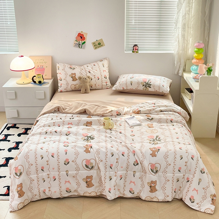 91家纺网 家纺一手货源 找家纺 卡斯诺家纺馆 2025新款水洗云朵棉夏被 （下载包包含买家秀）小熊花园