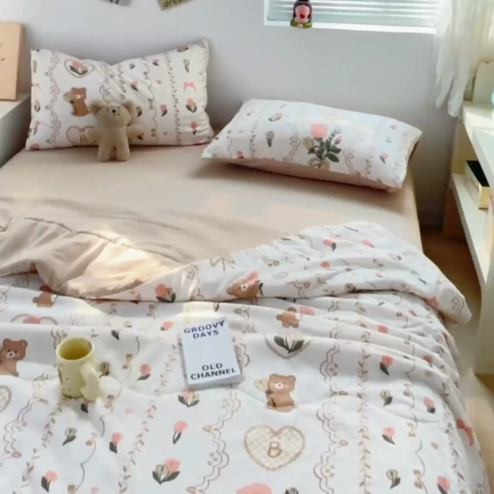 91家纺网 家纺一手货源 找家纺 卡斯诺家纺馆 2025新款水洗云朵棉夏被 （下载包包含买家秀）小熊花园