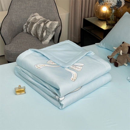 91家纺网 家纺一手货源 找家纺 （总）兄弟坊 2025新款莱赛尔兰精天丝刺绣夏被四件套