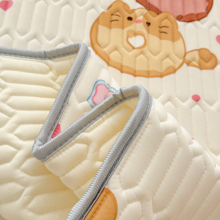 91家纺网 家纺一手货源 找家纺 贝扬思家纺 2024新款BYS凉感丝乳胶凉席 夹心甜圈