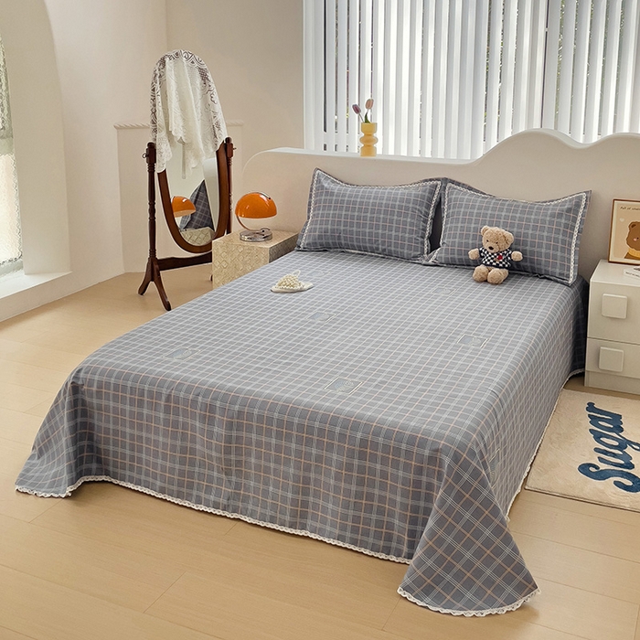 91家纺网 家纺一手货源 找家纺 宜家坊 2024新款鱼骨棉老粗布凉席花边款床单三件套 格韵-灰