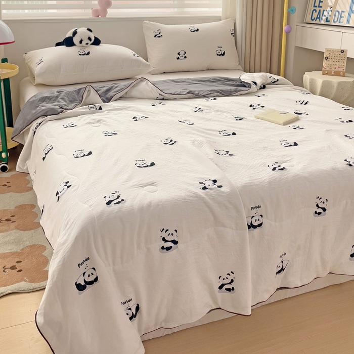 91家纺网 家纺一手货源 找家纺 海岛哥哥 2024新款水洗双层纱超柔单夏被嵌绳款 小熊宝宝