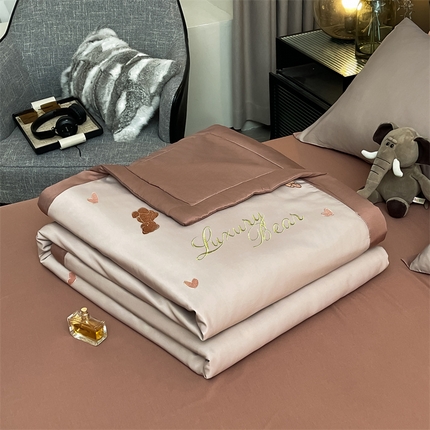 91家纺网 家纺一手货源 找家纺 （总）兄弟坊 2025新款莱赛尔兰精天丝刺绣夏被四件套