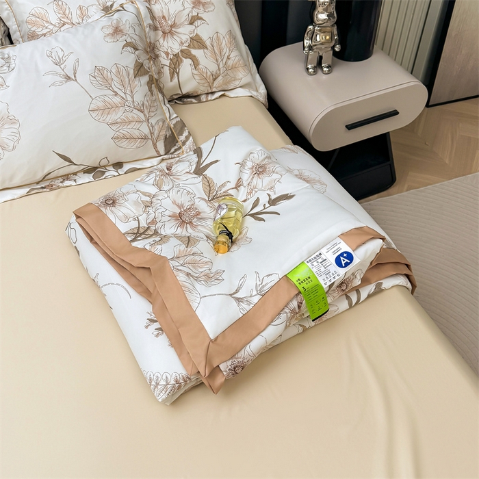 91家纺网 家纺一手货源 找家纺 满羽家纺 2024热款冰丝绸冰豆豆被夏被四件套凉感空调被 满庭芳 浅棕