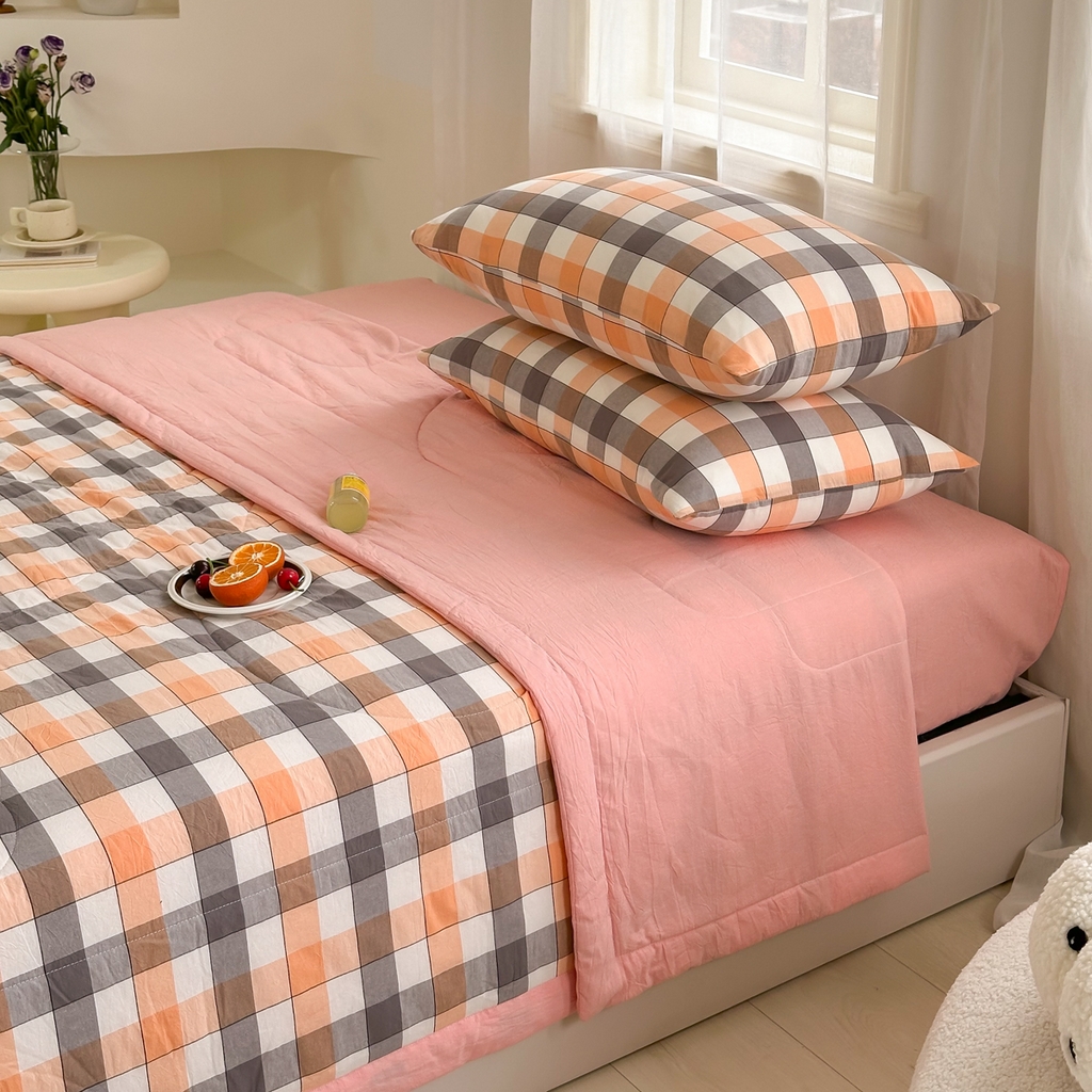 91家纺网 家纺一手货源 找家纺 棉邦 2024新款全棉水洗棉色织夏被四件套 桔方格粉