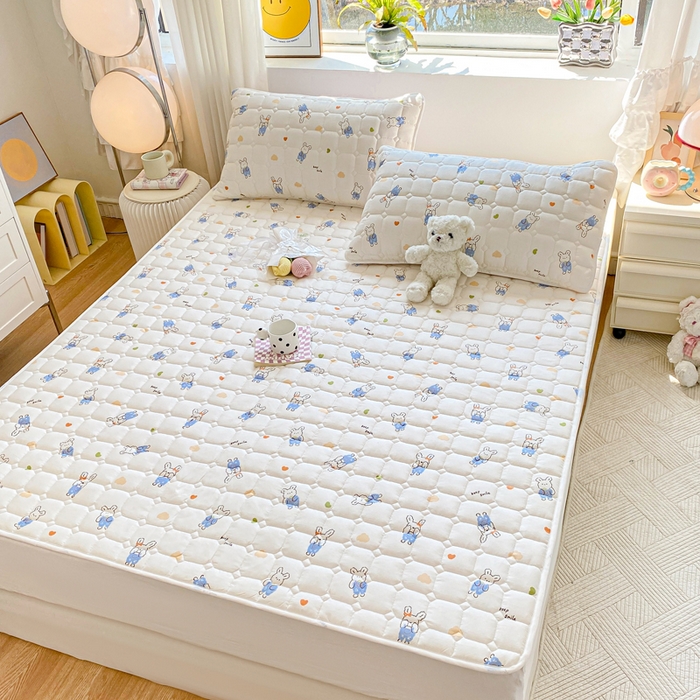 91家纺网 家纺一手货源 找家纺 萌飞2024新款全棉新疆棉花夹棉床垫加厚床褥垫被三件套印花 奈思兔