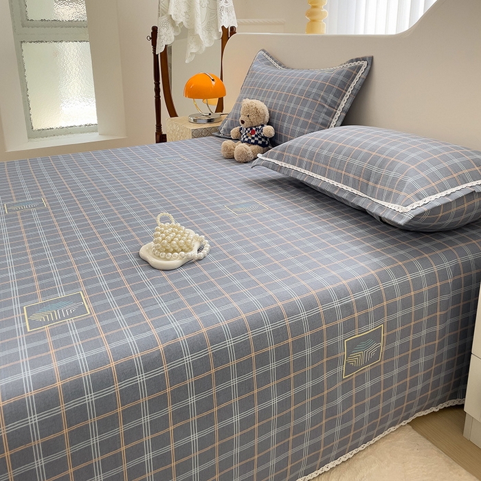 91家纺网 家纺一手货源 找家纺 宜家坊 2024新款鱼骨棉老粗布凉席花边款床单三件套 格韵-灰