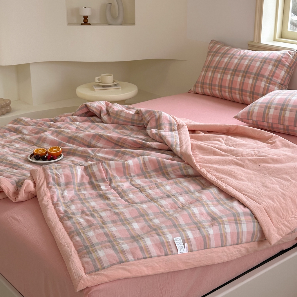 91家纺网 家纺一手货源 找家纺 棉邦 2024新款全棉水洗棉色织夏被四件套 简兮粉