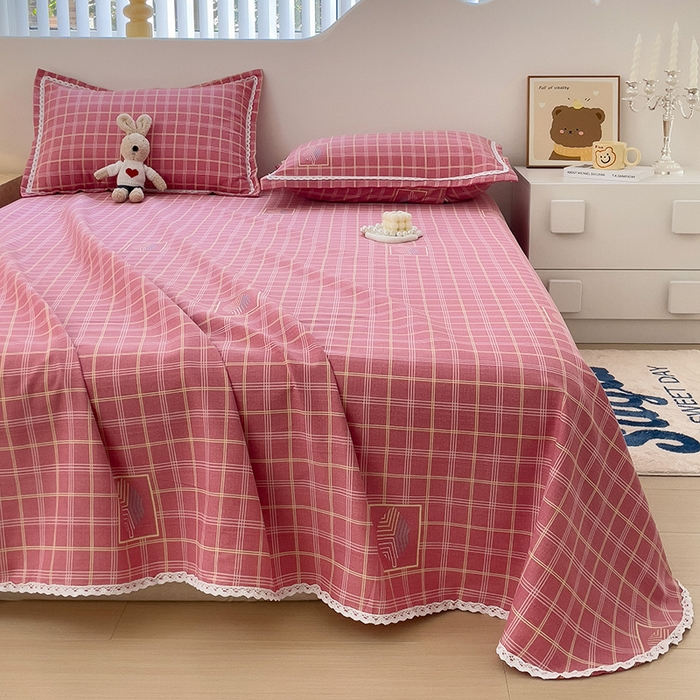 91家纺网 家纺一手货源 找家纺 宜家坊 2024新款鱼骨棉老粗布凉席花边款床单三件套 格韵-粉