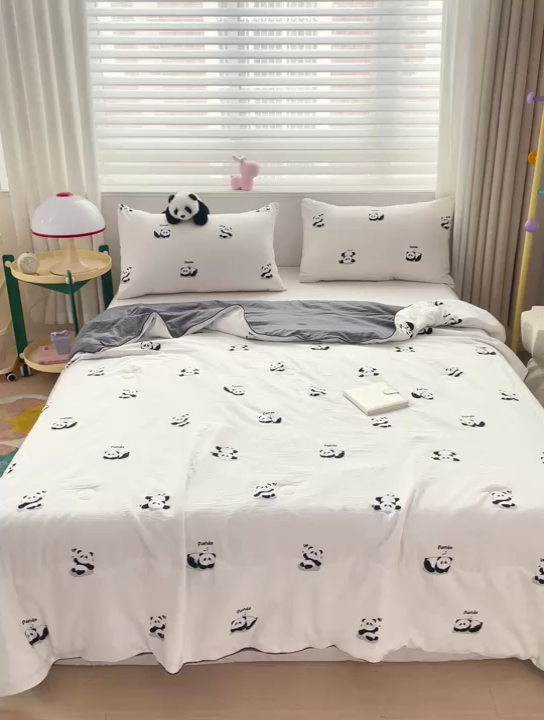 91家纺网 家纺一手货源 找家纺 海岛哥哥 2024新款水洗双层纱超柔单夏被嵌绳款 小熊宝宝