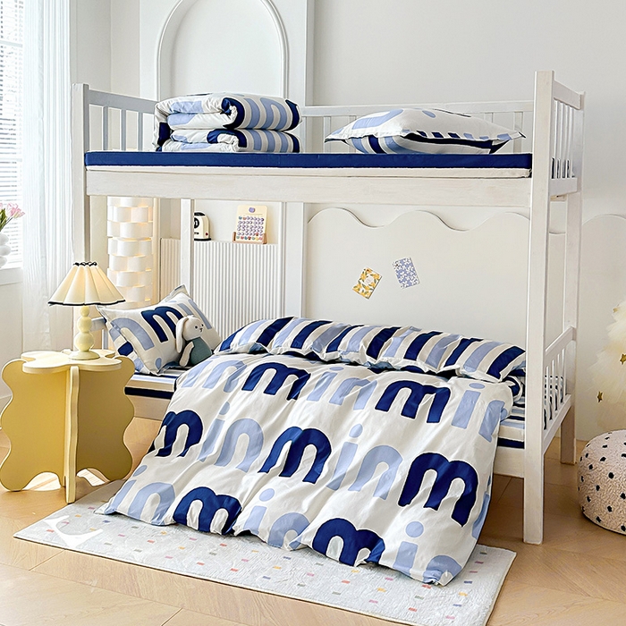 91家纺网 家纺一手货源 找家纺 棉造2023新款13372纯棉学生宿舍上下床套件全棉三件套六件套年少有你