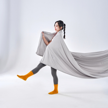 91家纺网 家纺一手货源 找家纺 晚爱家纺 2025新款A类氨纶凉感天丝夏被纯色印花冰淇淋西瓜夏凉被 纯色-灰色