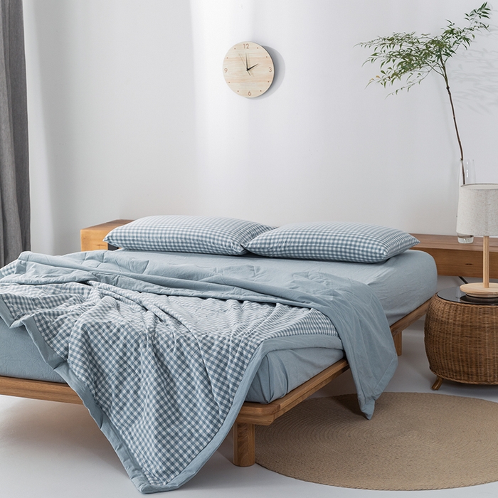 91家纺网 家纺一手货源 找家纺 棉邦 2024新款全棉水洗棉色织夏被四件套 天蓝小格