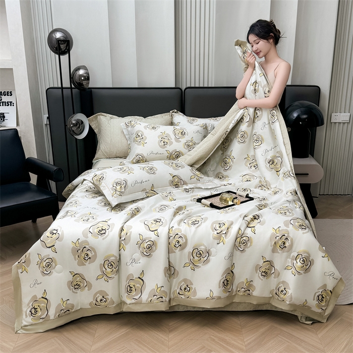 91家纺网 家纺一手货源 找家纺 满羽家纺 2024热款冰丝绸冰豆豆被夏被四件套凉感空调被 浅艺 浅黄