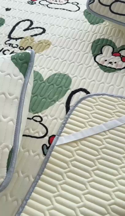 91家纺网 家纺一手货源 找家纺 贝扬思家纺 2024新款BYS凉感丝乳胶凉席 奇缘小兔