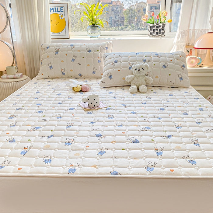 91家纺网 家纺一手货源 找家纺 萌飞2024新款全棉新疆棉花夹棉床垫加厚床褥垫被三件套印花 奈思兔