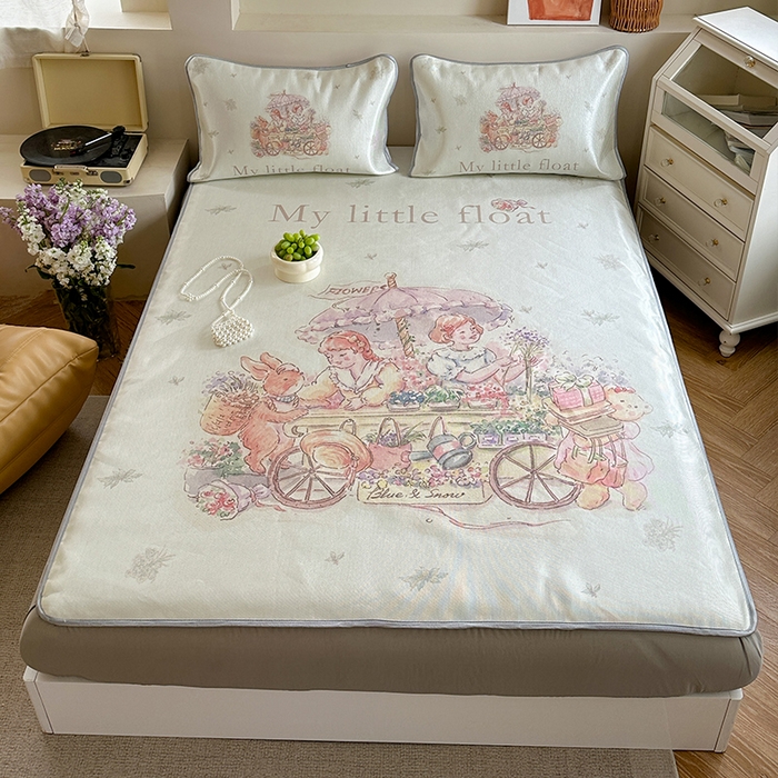 91家纺网 家纺一手货源 找家纺 萝莉家纺 2024新款大版冰丝凉席床席床笠款 我心爱的小花车-床笠款