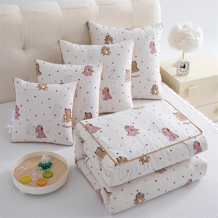 91家纺网 家纺一手货源 找家纺 （总）照世家纺 2025新款全棉印花抗菌棉抱枕被