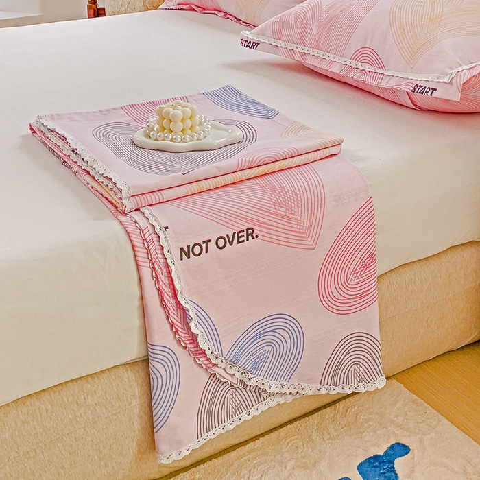 91家纺网 家纺一手货源 找家纺 宜家坊 2024新款鱼骨棉老粗布凉席花边款床单三件套 心动-粉