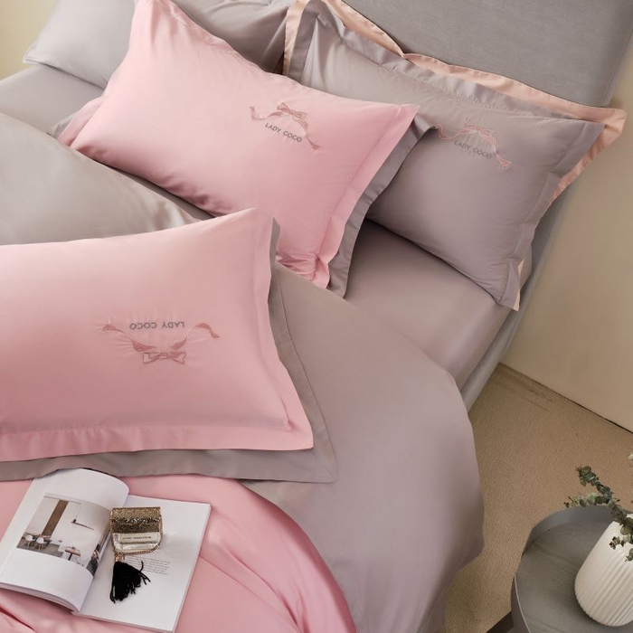 91家纺网 家纺一手货源 找家纺 LADY COCO 2024新款全棉翻盖式三边拉链四件套-东方好棉香水瓶系列 蔷薇粉