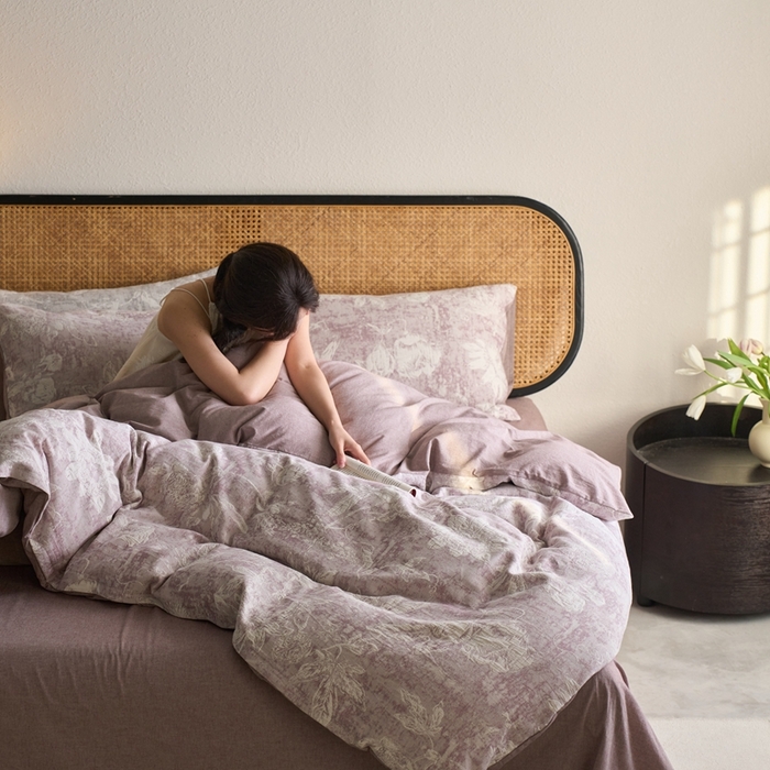 91家纺网 家纺一手货源 找家纺 安莱生活 2025新款蔷薇物语色织双层纱大提花基础款四件套 蔷薇物语-雾霾紫