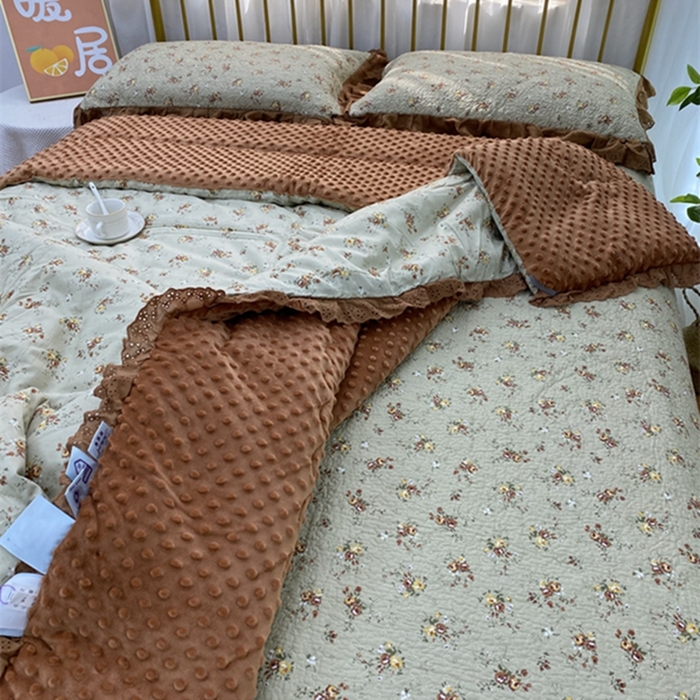 91家纺网 家纺一手货源 找家纺 暖居 2024新款豆豆被四件套 摩登浅咖