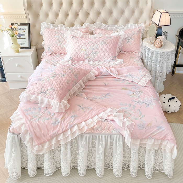 91家纺网 家纺一手货源 找家纺 虹星家纺 2024新款凉感丝印花可拆床裙套件-夏被凉席四件套 叶语浪漫