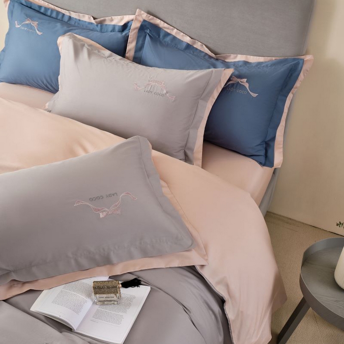 91家纺网 家纺一手货源 找家纺 LADY COCO 2024新款全棉翻盖式三边拉链四件套-东方好棉香水瓶系列 轻纱灰