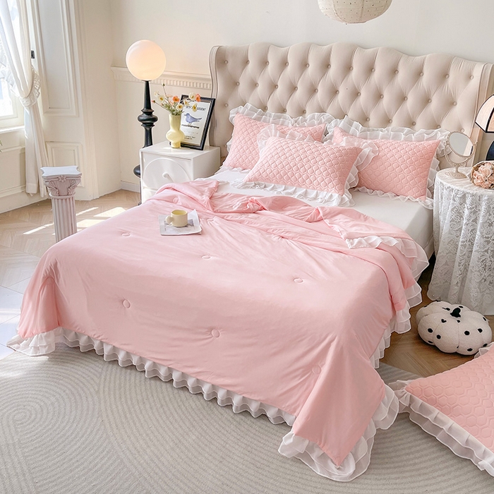 91家纺网 家纺一手货源 找家纺 虹星家纺 2024新款凉感丝印花可拆床裙套件-夏被凉席四件套 仙女粉