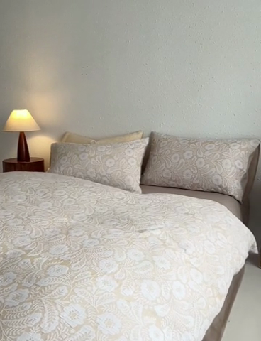 91家纺网 家纺一手货源 找家纺 安莱生活 2025新款凤尾花语色织双层纱大提花基础款四件套 凤尾花语-卡其