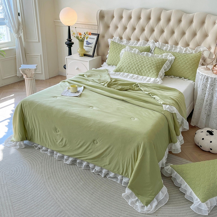 91家纺网 家纺一手货源 找家纺 虹星家纺 2024新款凉感丝印花可拆床裙套件-夏被凉席四件套 初禾绿