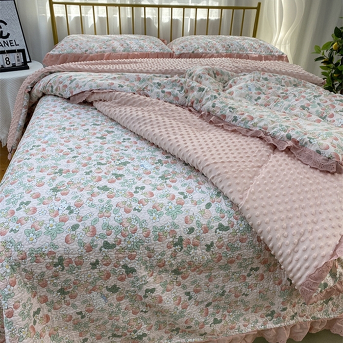 91家纺网 家纺一手货源 找家纺 暖居 2024新款豆豆被四件套 草莓多多