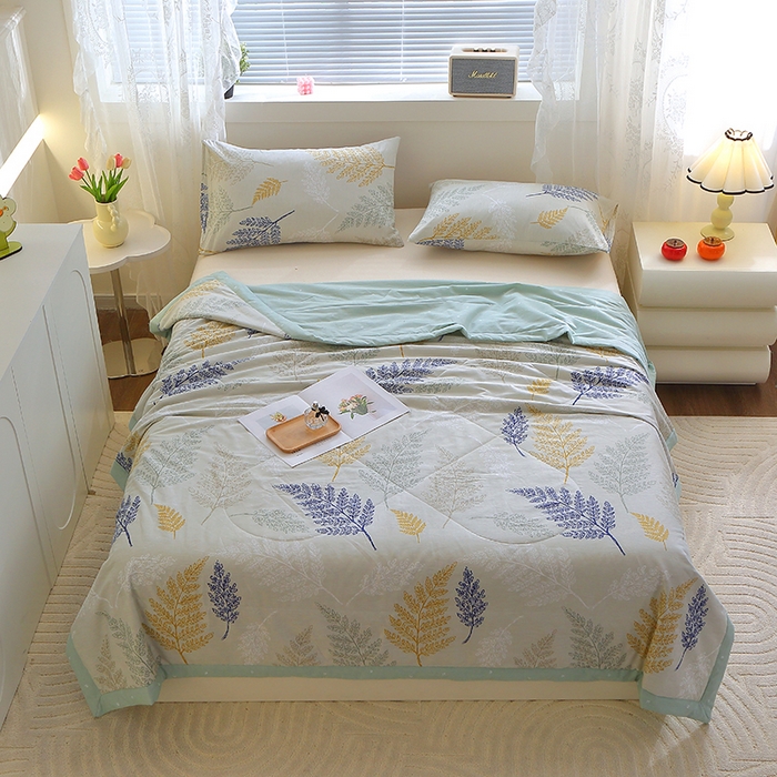 91家纺网 家纺一手货源 找家纺 金柚子2024新款全棉印花夏凉被 羽叶漫漫-米