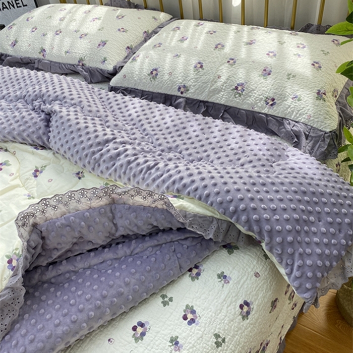 91家纺网 家纺一手货源 找家纺 暖居 2024新款豆豆被四件套 葡萄紫色