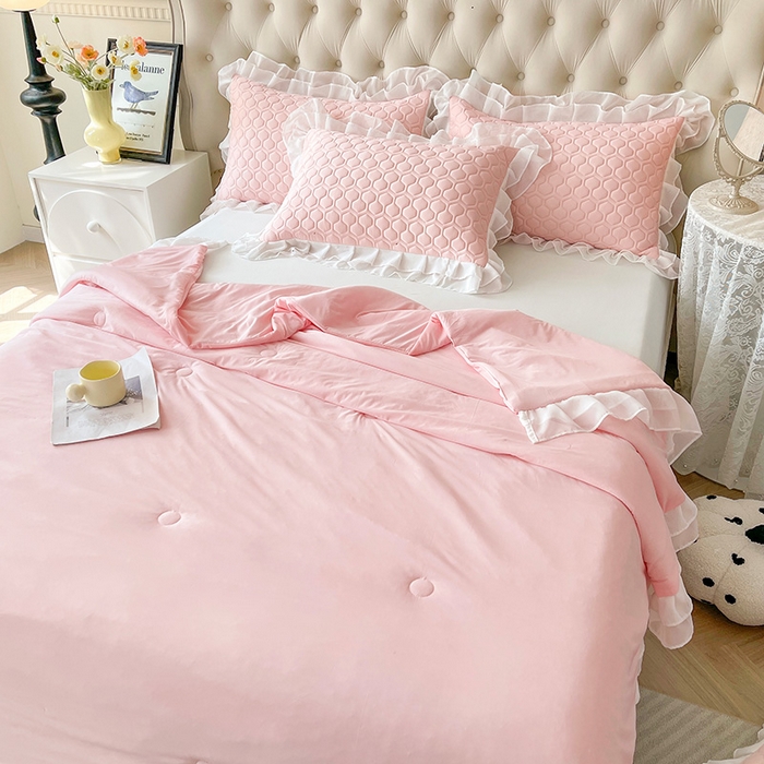 91家纺网 家纺一手货源 找家纺 虹星家纺 2024新款凉感丝印花可拆床裙套件-夏被凉席四件套 仙女粉