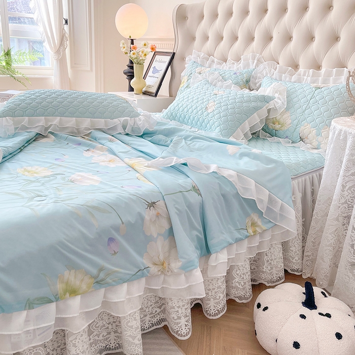 91家纺网 家纺一手货源 找家纺 虹星家纺 2024新款凉感丝印花可拆床裙套件-夏被凉席四件套 柔丝曼舞