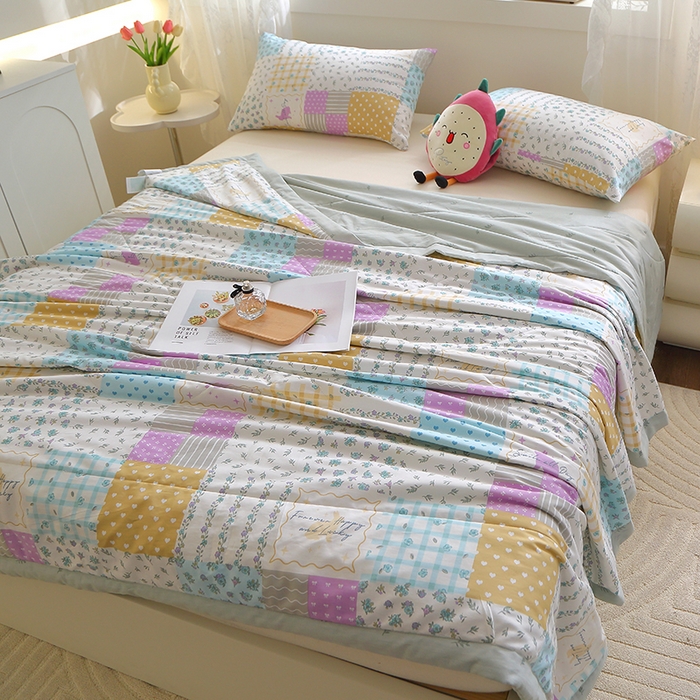 91家纺网 家纺一手货源 找家纺 金柚子2024新款全棉印花夏凉被 温馨花园-绿