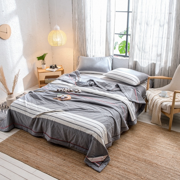 91家纺网 家纺一手货源 找家纺 21度C 2024新款A类全棉色织水洗棉棉花夏被 光阴灰