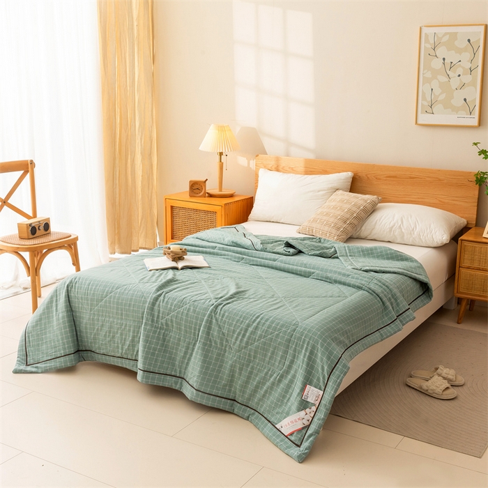 91家纺网 家纺一手货源 找家纺 21度C 2024新款A类全棉色织水洗棉棉花夏被 梵星蓝格