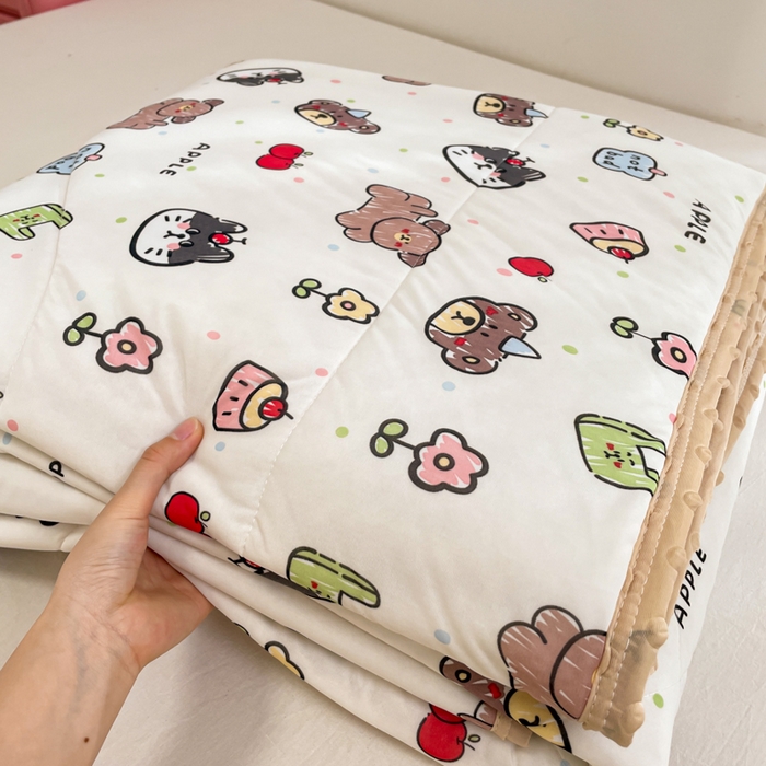 91家纺网 家纺一手货源 找家纺 美梦里 2024新款凉豆豆夏被空调被印花卡通库洛米夏凉被子 动物派对